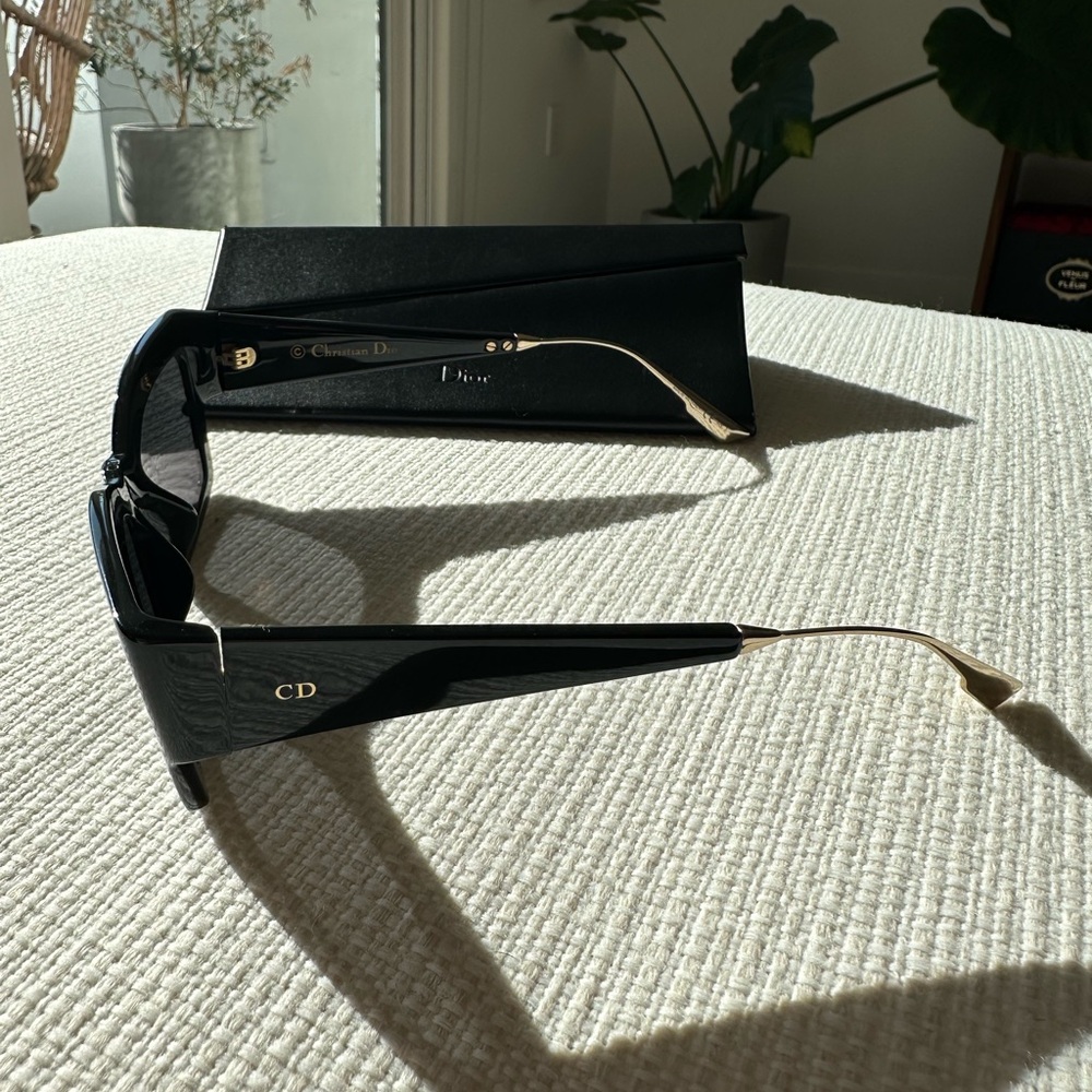 Christian Dior Women’s Black Sunglasses - Picture 3 of 8